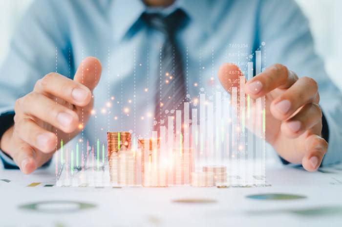 Global Investment "Stable Balance" in 2025