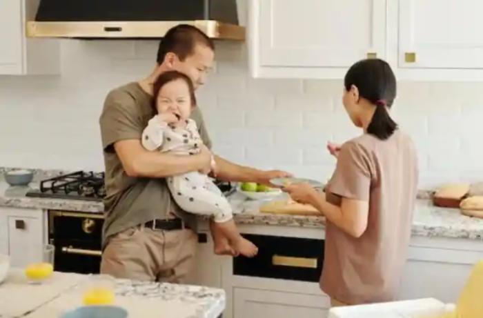 Husband Leaves Wife And 3-Month-Old Baby Due To Indicent With Dog-15